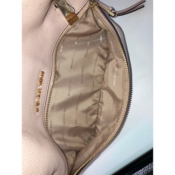 MICHAEL KORS, LARGE LIGHT PINK PEBBLED LEATHER BACKPACK - Picture 10 of 15
